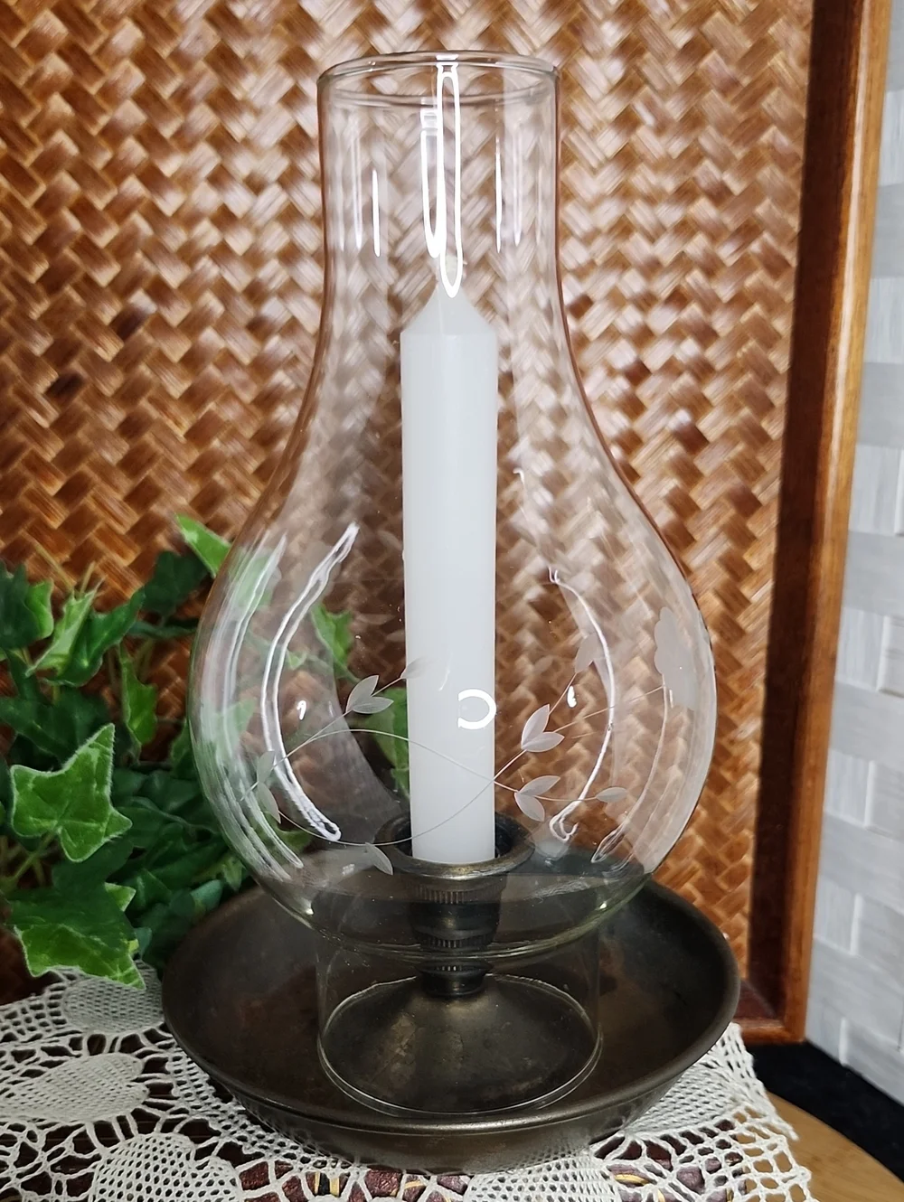 👉*VTG* PRINCESS HOUSE HERITAGE RUSTIC BRASS CHAMBERSTICK & HURRICANE SHADE 9x6